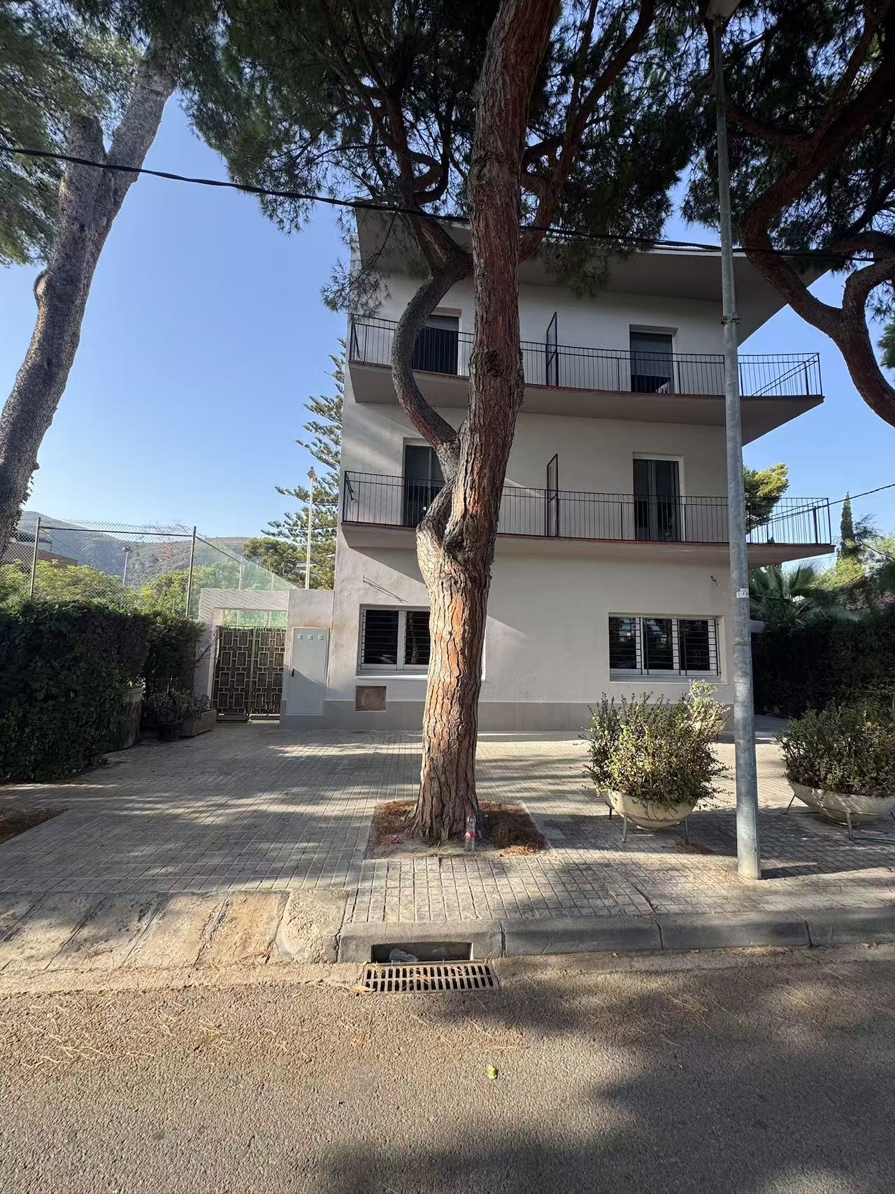 Exterior del Seminario de Castelldefels